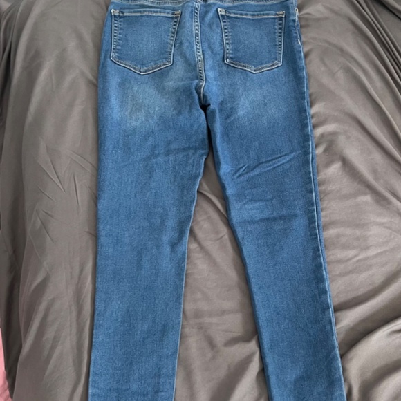 Blue Jean - Picture 2 of 2